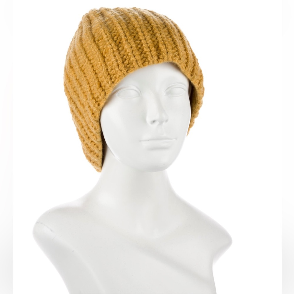 NWT The Elder Statesman Dazed Short Bunny Echo Cashmere Beanie